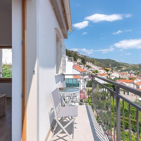 Brand New Apt W Balcony & Perfect Seaview At Center Hvar Town Buitenkant foto
