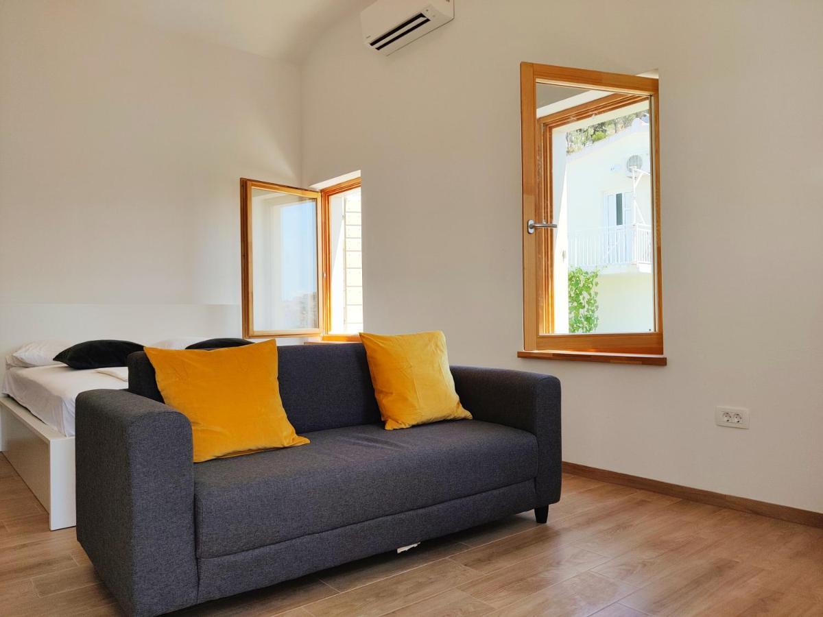 Brand New Apt W Balcony & Perfect Seaview At Center Hvar Town Buitenkant foto