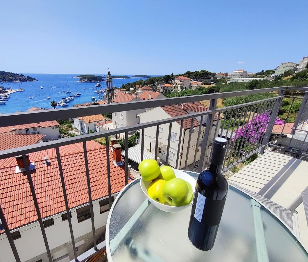 Brand New Apt W Balcony & Perfect Seaview At Center Hvar Town Buitenkant foto