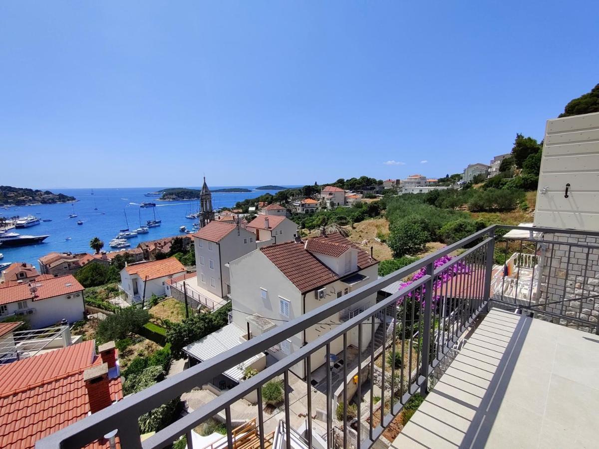 Brand New Apt W Balcony & Perfect Seaview At Center Hvar Town Buitenkant foto