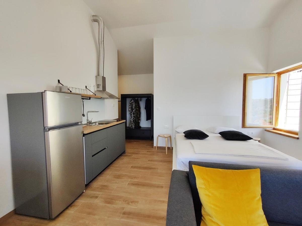 Brand New Apt W Balcony & Perfect Seaview At Center Hvar Town Buitenkant foto