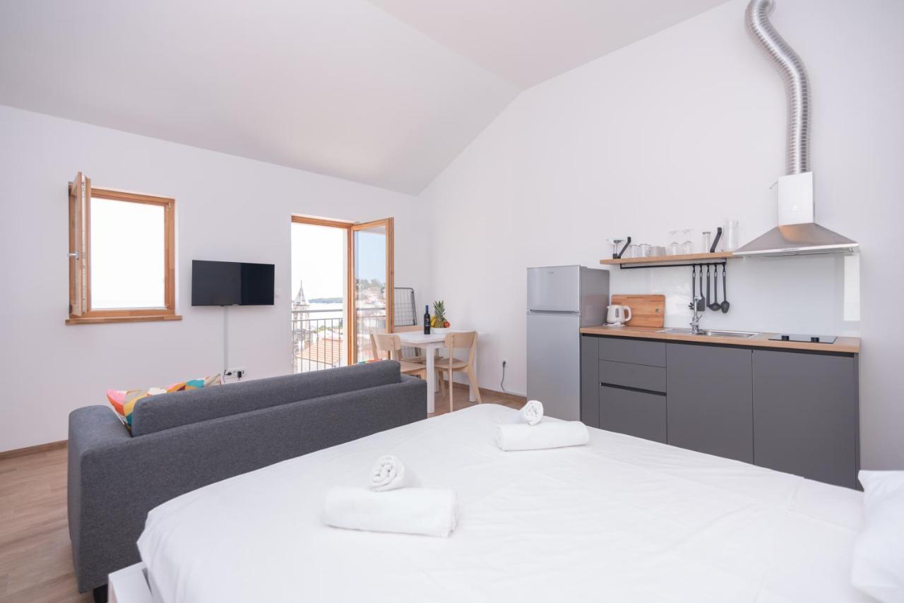 Brand New Apt W Balcony & Perfect Seaview At Center Hvar Town Buitenkant foto